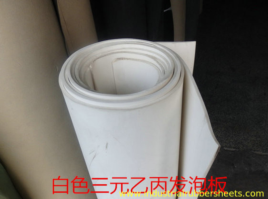 Anti Aging 20-30 Shore A EPDM Foam Sheet with 200psi Tensile Strength and 2m Length for High Durability