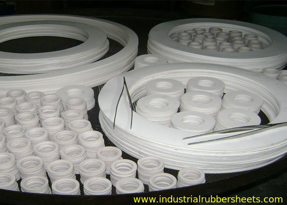 ความต้านทานการสึกกร่อนขยายตัว PTFE Spiral Wound Gasket ความต้านทานแรงดึง 14Mpa